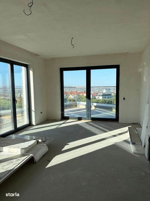 Penthouse pe 2 niveluri | 3 camere | 2 parcari | terasa | M. Romanul