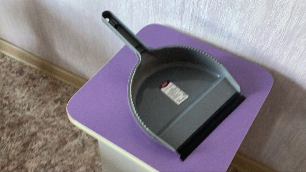 Совок пластиковый