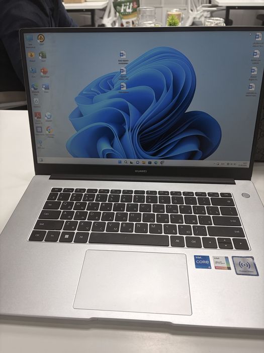 Ультрабук Huawei MateBook (Intel Core i5, Iris Xe) – Стиль, Мощность