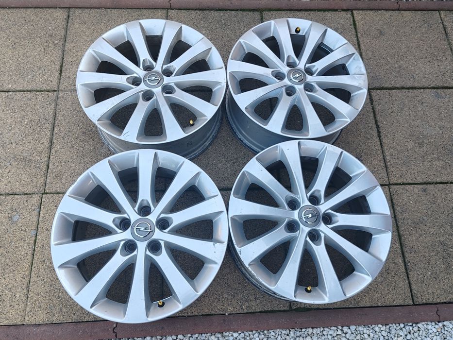 Vând jante de aliaj Opel Meriva B,Astra H,Zafira B 5/110/17 imp German