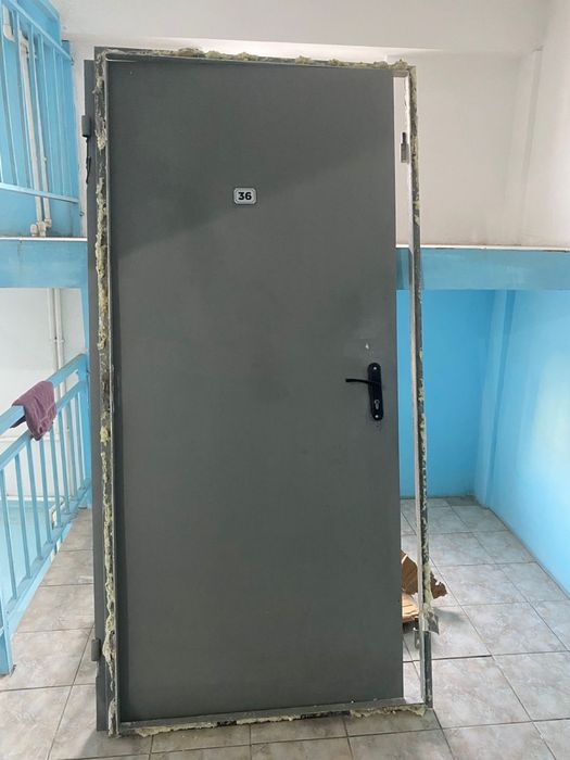 Входная дверь