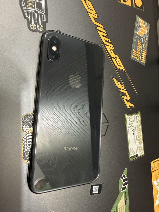 продам айфон XS