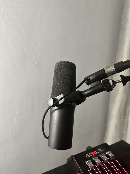 Shure sm7b Студийной микрофон