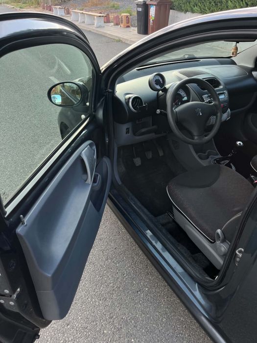 Peugeot 107 1.0i