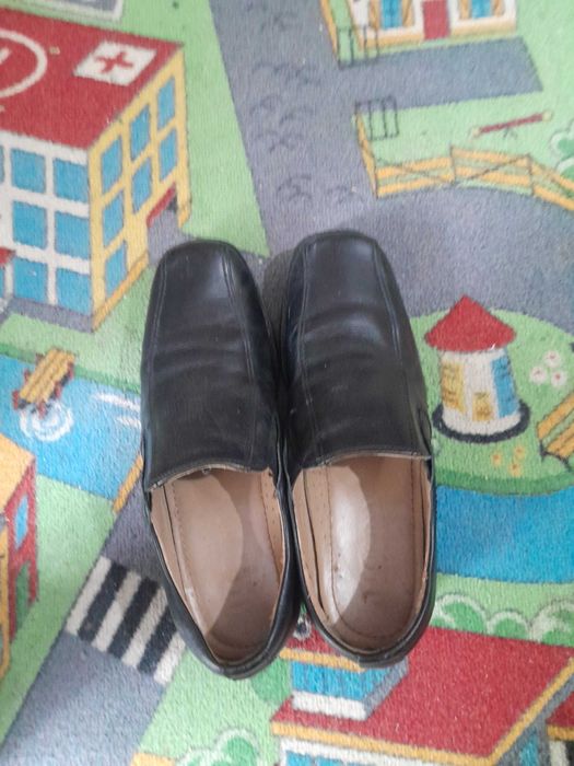Pantofi barbati piele marimea 41