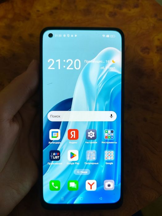 Продам смартфон OPPO Reno 7
