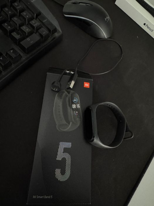 Колонка Sony и Фитнес браслет