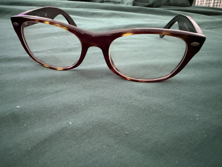 Vand rame de ochelari