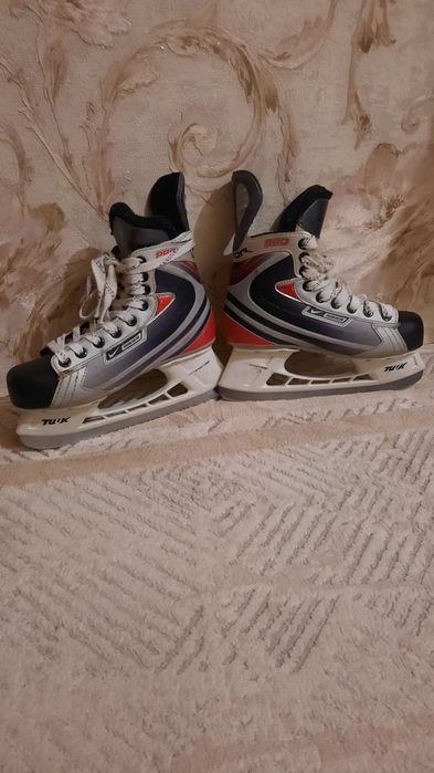 Хоккейные коньки BAUER