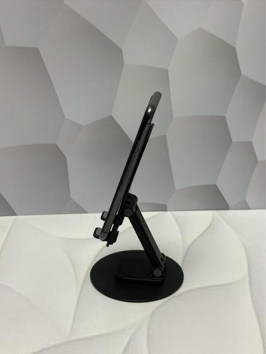 Iphon 11 pro 64 GB 79 yomks