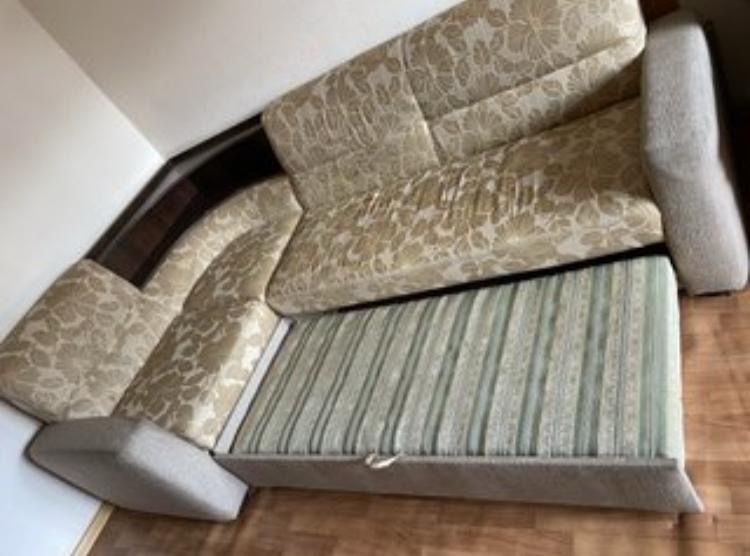 Продам угловой диван