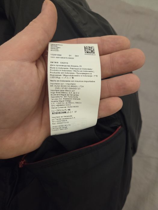 Geacă puf HUGO Biron Puffer Jacket lucioasă – Originală, ca nouă