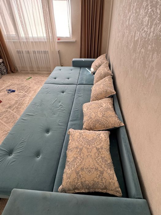 Продам диван 4метра