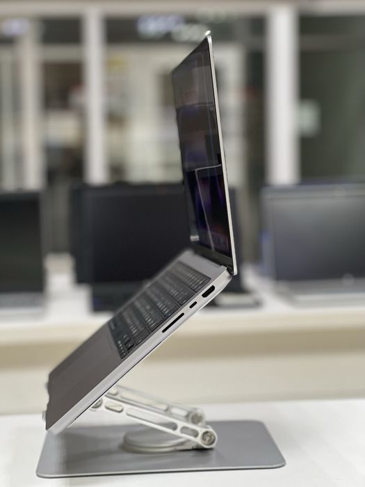MacBook Pro 14 | M2 pro | 16Gb озу