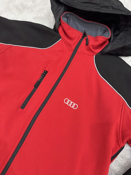 Мъжко софтшел яке  AUDI .Размер M/L