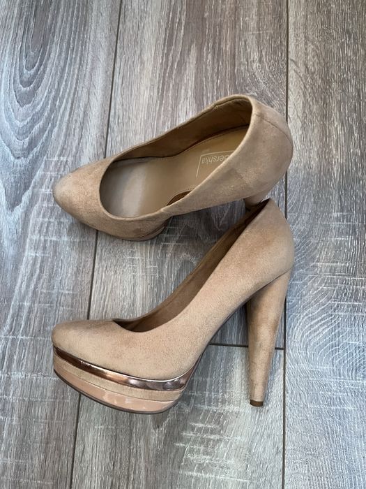 Pantofi eleganti cu platforma