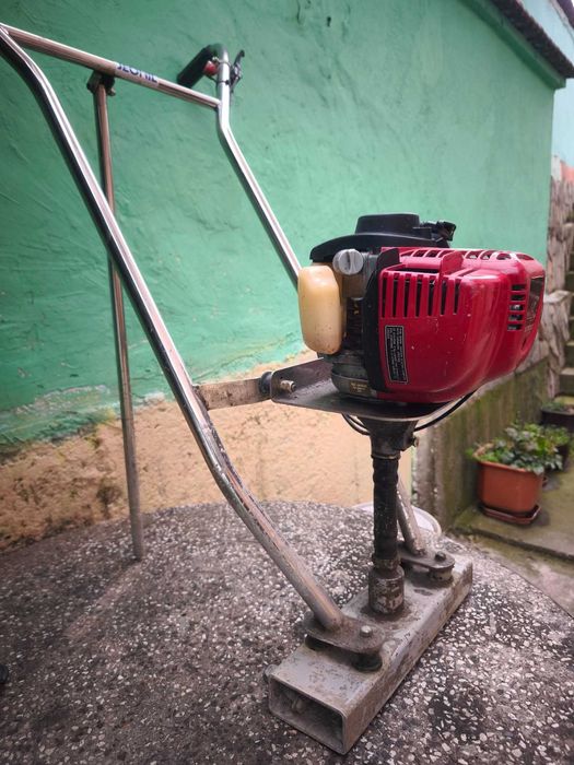 Вибромастар двигател Honda