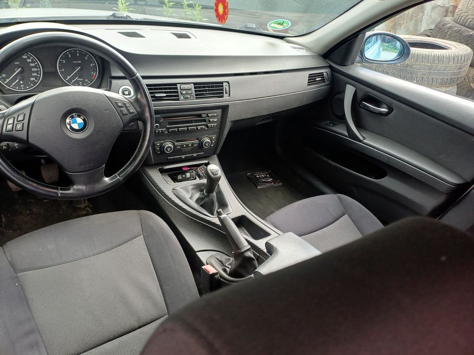Dezmembrez bmw e 90