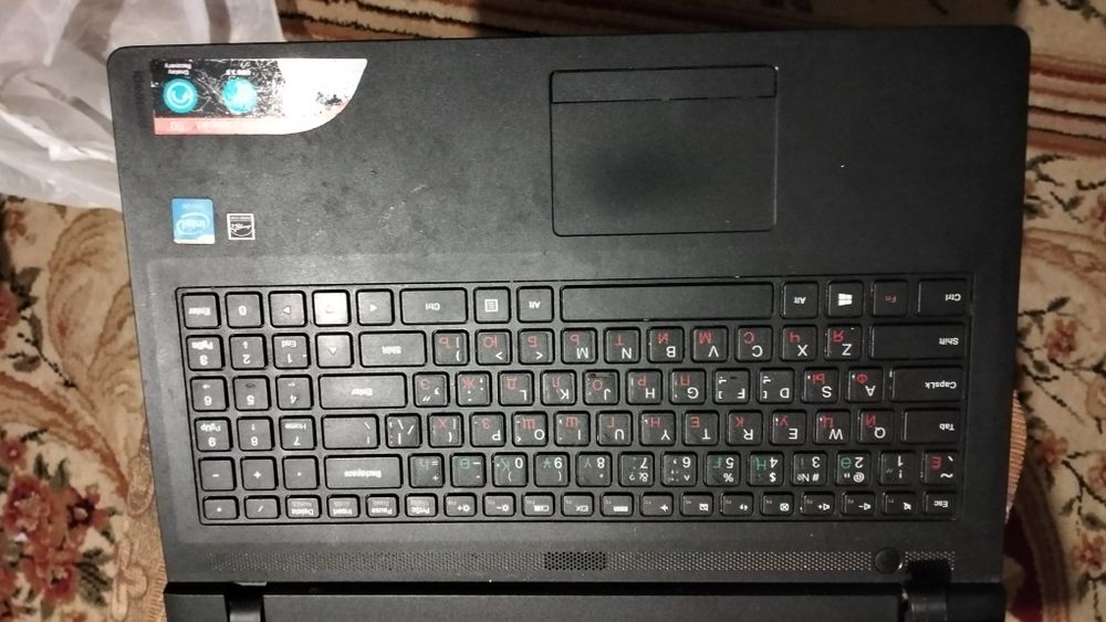 Продам ноутбук .