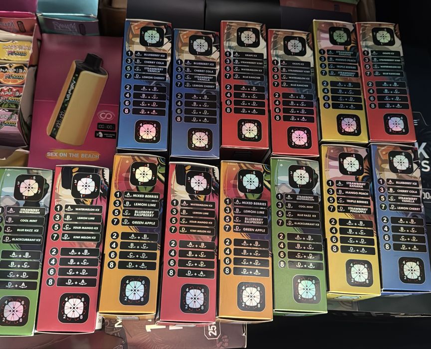 Vape Waspe 180k puff 8 in 1