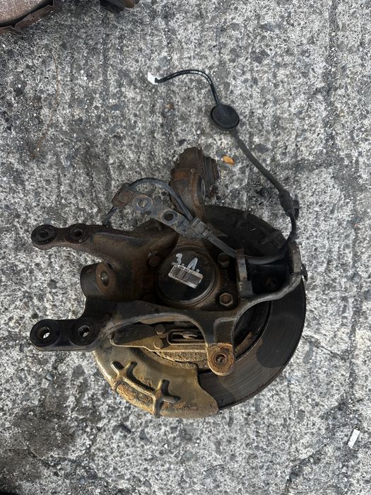 Заден шенкел(ляв и десен) Hyundai i30 2008г-2012г