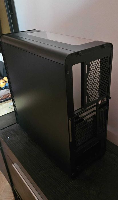 Carcasa Thermaltake, Middle Tower, View 28 RGB