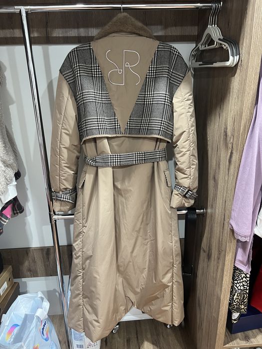 Продам куртку, бренд RAFAELLO