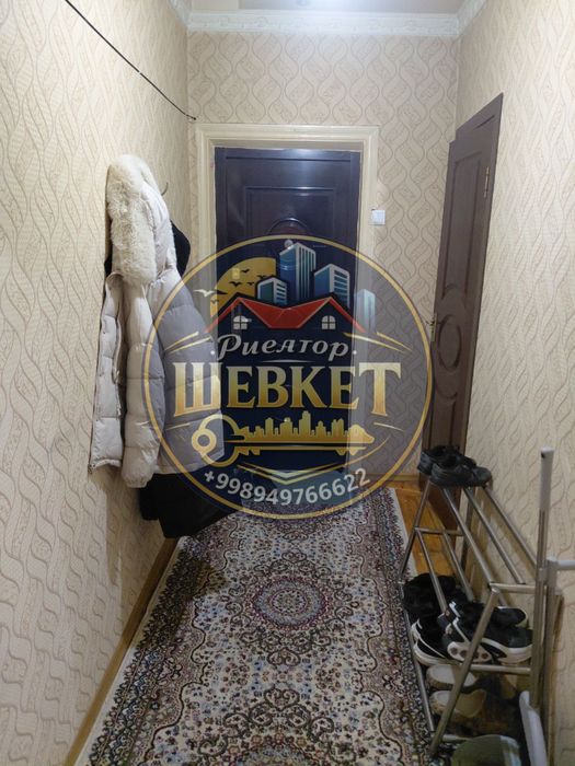 Продам квартиру 1/4/5 в кирпичном доме Ахмад Югнаки 37м2