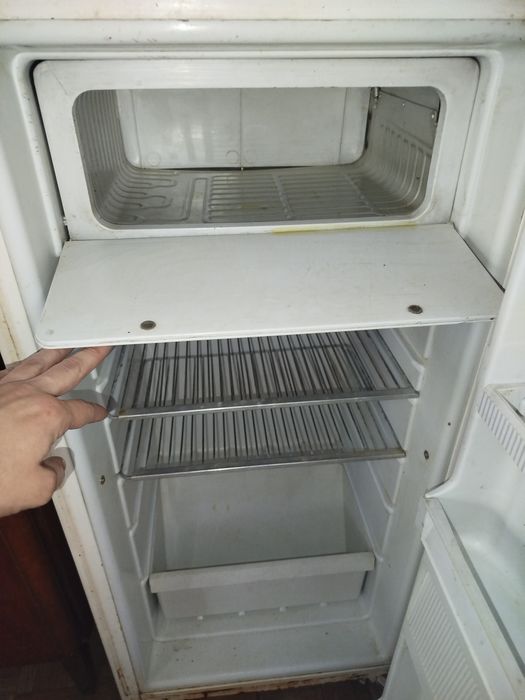 Продам холодильник Бирюса