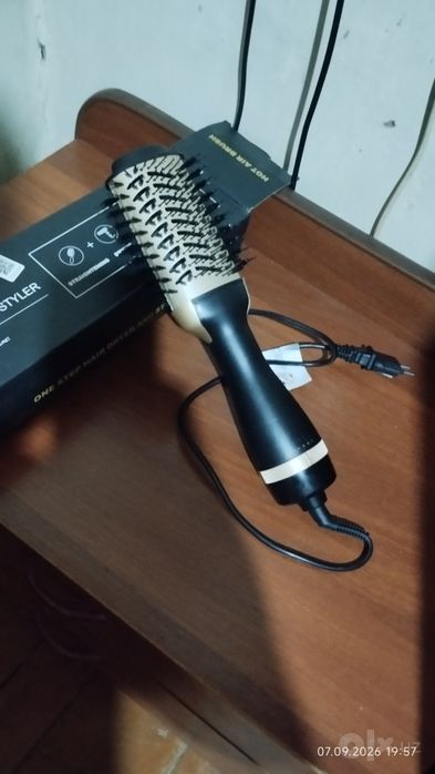 Продам щётку фен