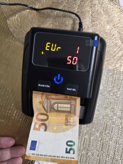 Детекор за банкноти €  $ GBP  CHF. TRL