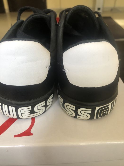 Дамски кецове Guess