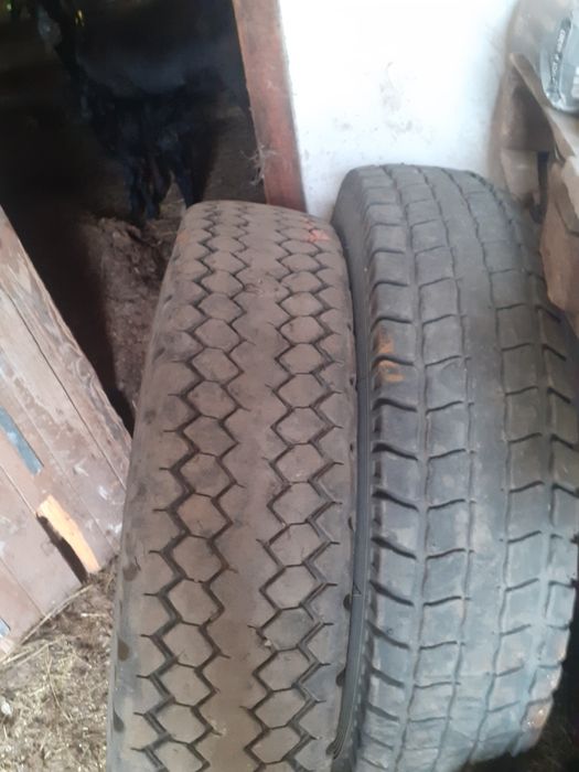 Шины на Камаз 11 R20