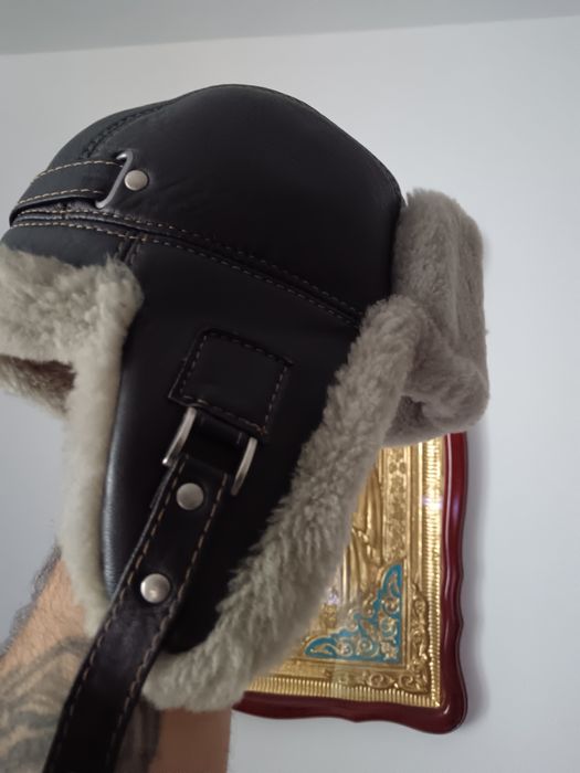 Căciulă din piele îmblănită