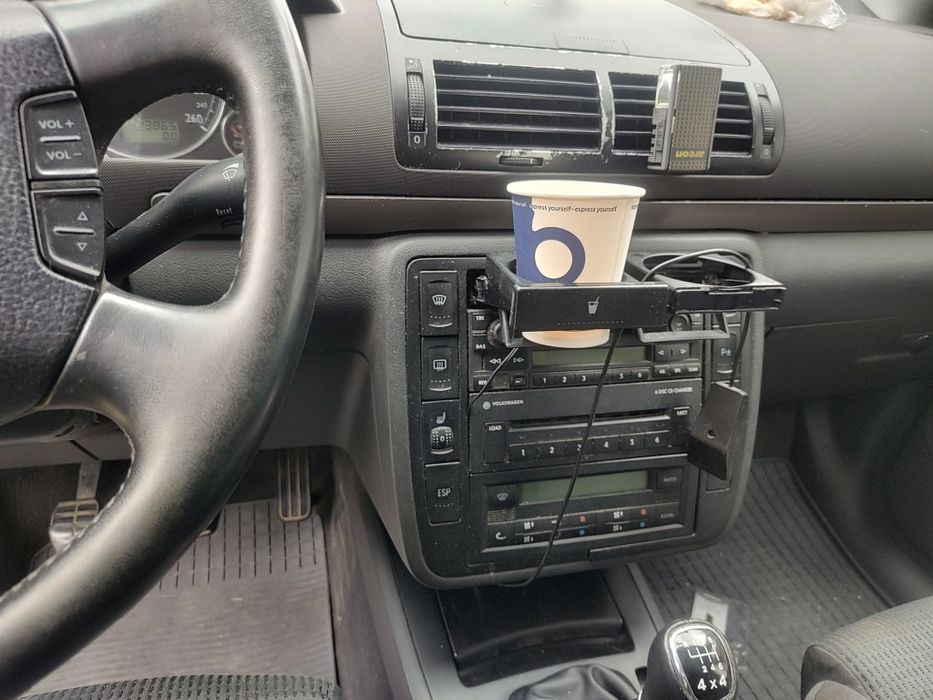 Volkswagen Sharan 2005 diesel, 3.019 € — imagine 3