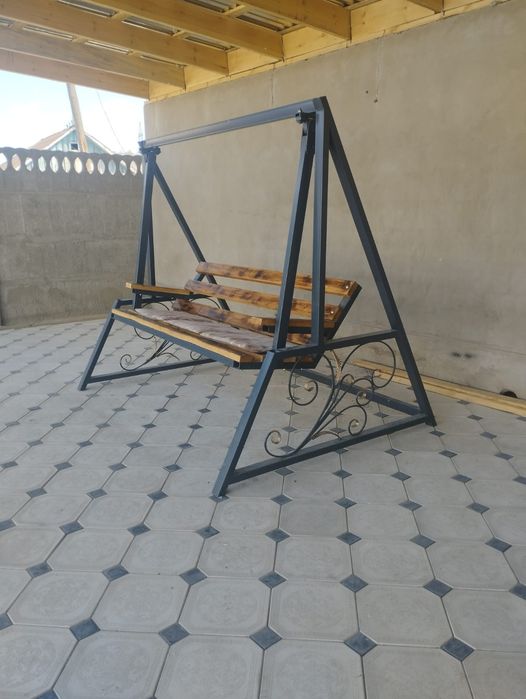 Продам качелия но