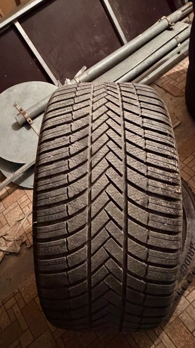 Зимни гуми,Bridgestone Blizzak LM 005, 2 броя!