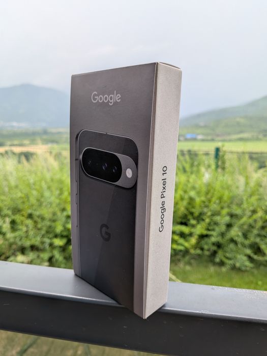 Google Pixel 10 смартфон