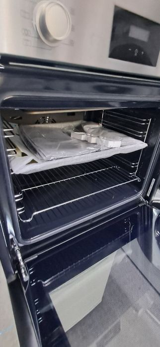 Cuptor Bosch seria 2 66l  import GERMANIA Garanție VN137