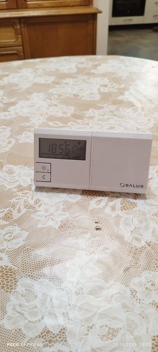 Котел,пелетна горелка,шнек,разширителен съд и помпа.