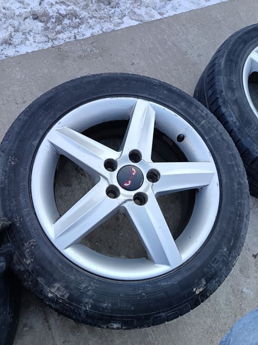 Vând set jante Seat Leon  r16