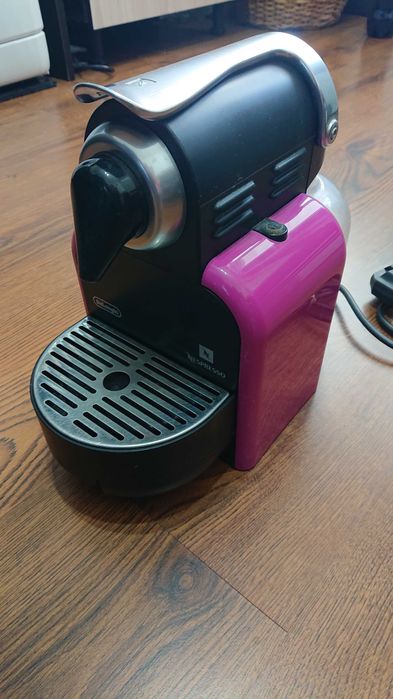 Kафе машини Delonghi с капсули nespreso!!!
