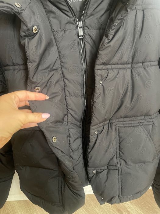 Дамско яке GUESS