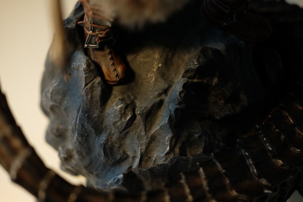 Skyrim Dragonborn Statue: Dragon Priest Mask Variant