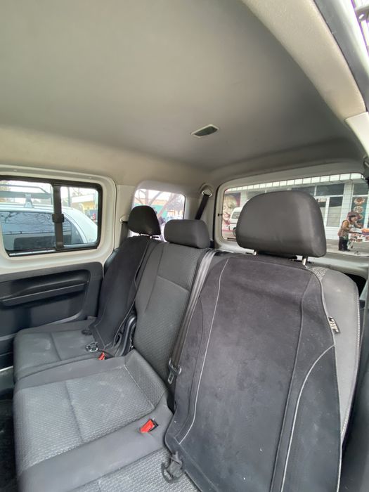 volksvagen Caddy sotiladi yaxshi holatda
