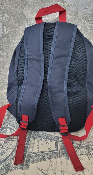 Продам рюкзак Fila