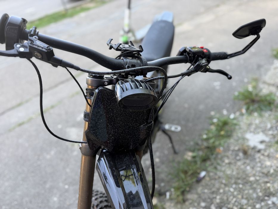 Vand  bicicleta electrica Surron LBX 2025