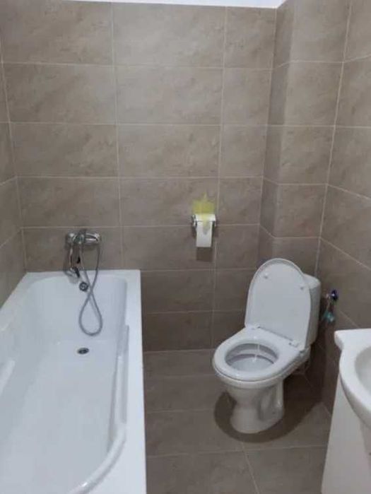 Дава се под наем Двустаен апартамент в Пловдив, Остромила - 65 кв.м за 346.8 € - Снимка #1