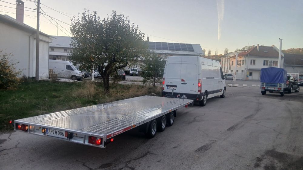 Пътна Помощ Транспортни услуги с Бус и Платформа 6м Превоз на Автомоби