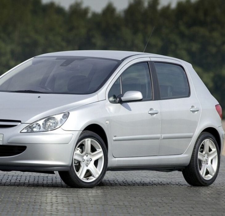 Срочно продаю машину